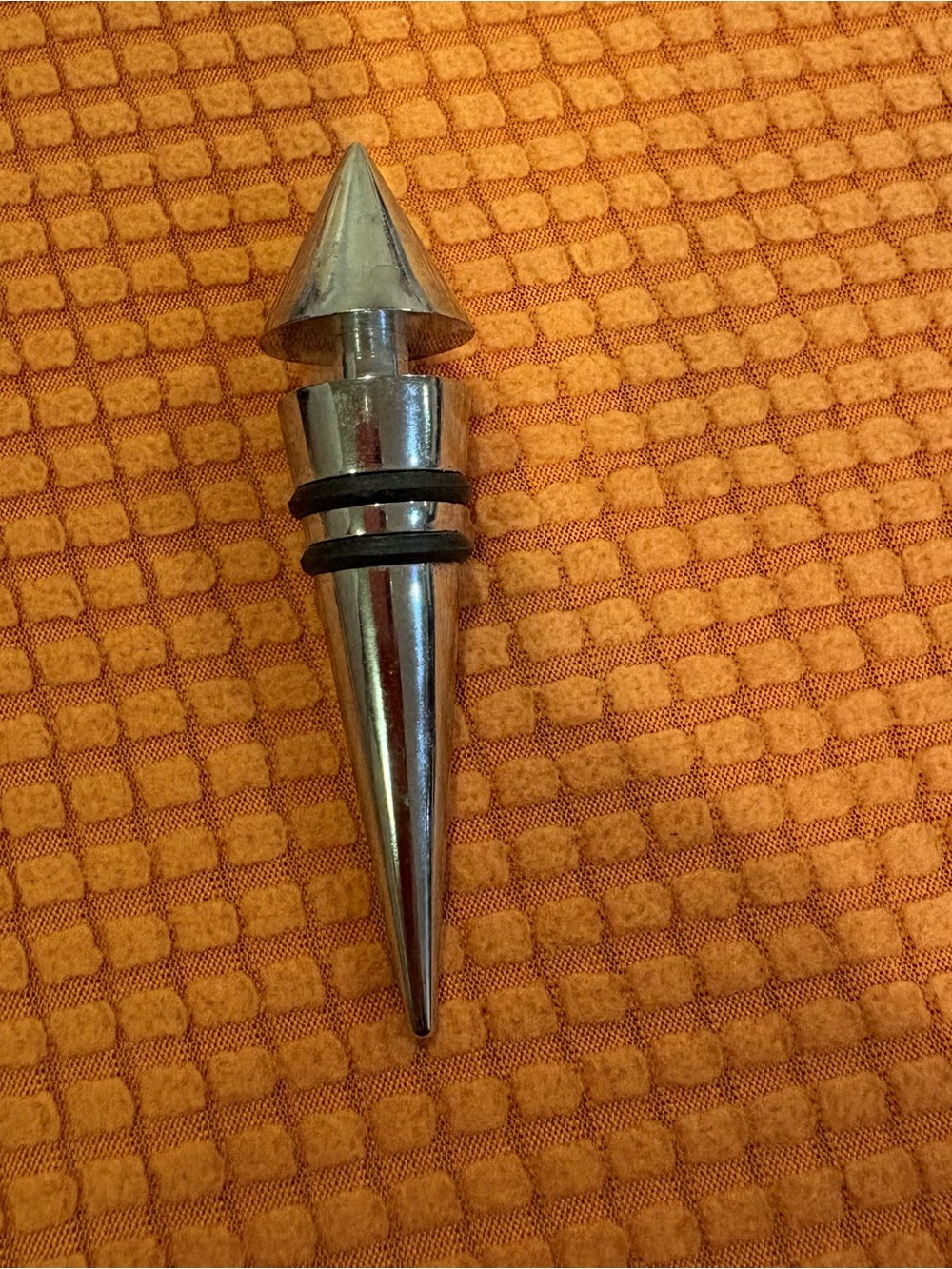Modern Stainless Steel Wine Bottle Stopper / Decorative Reusable Wine Plug